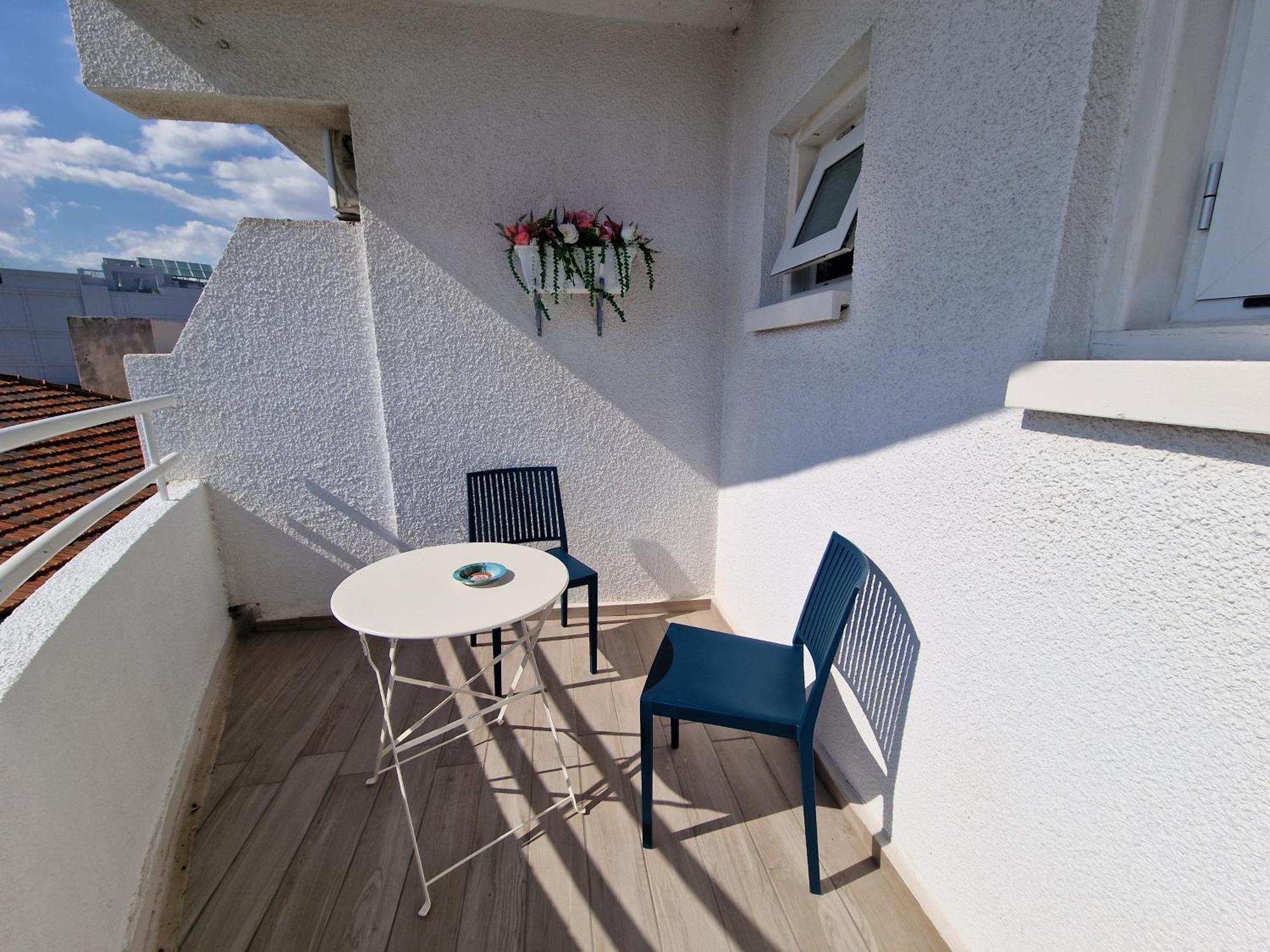 Kitieos Central Apts 100M From Finikoudes Beach Ларнака Экстерьер фото