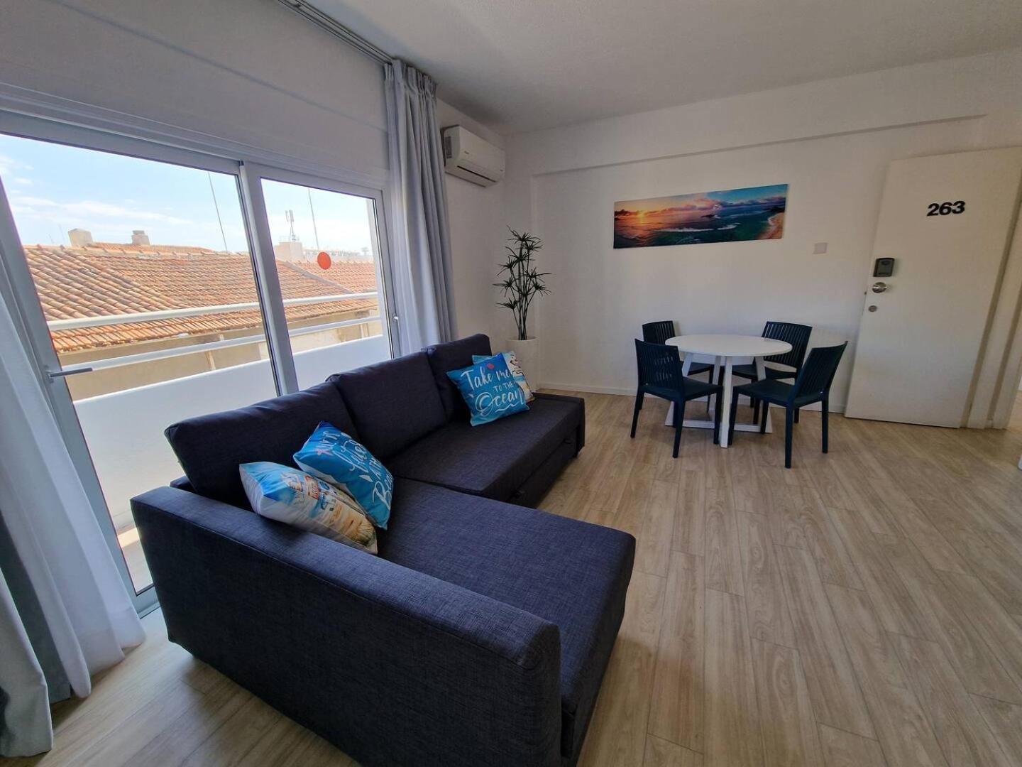 Kitieos Central Apts 100M From Finikoudes Beach Ларнака Экстерьер фото