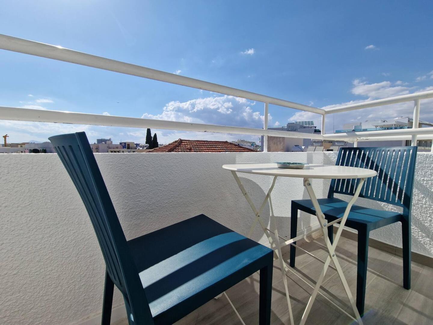 Kitieos Central Apts 100M From Finikoudes Beach Ларнака Экстерьер фото